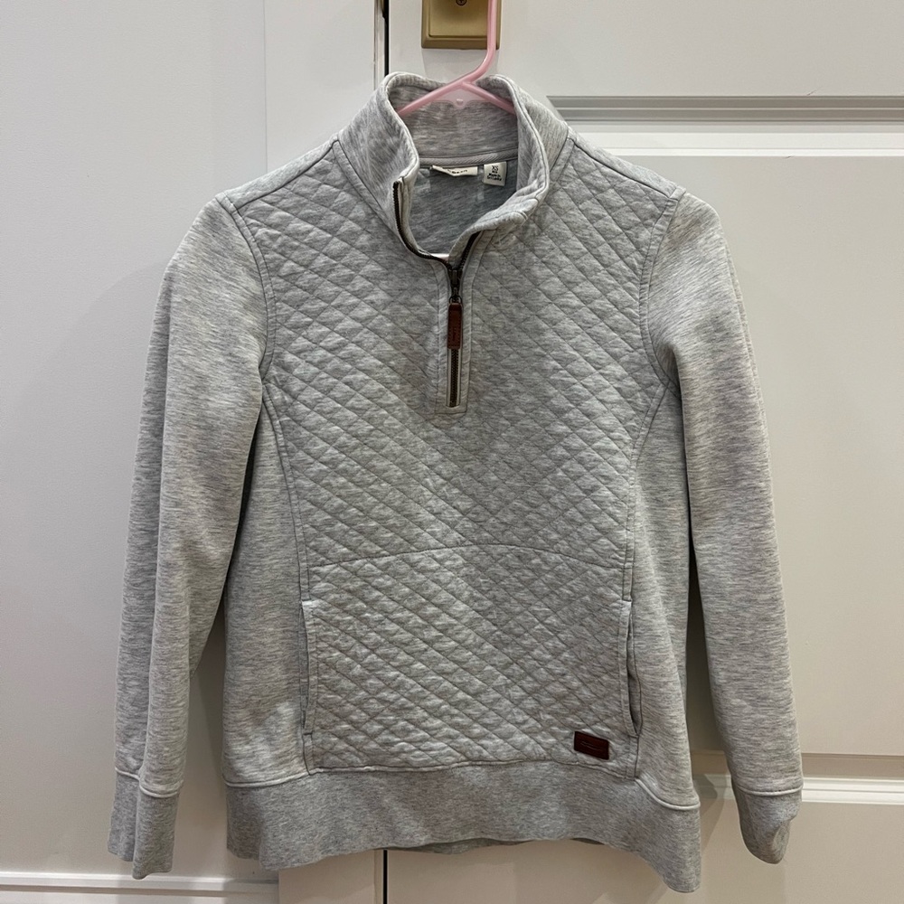 L.L. Bean Light Gray Quilted 1/4-Zip